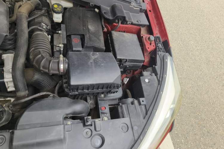 Used Dongfeng Aeolus Yixuan 2021 230T Automatic ZuiFeng Edition Engine Bay Left