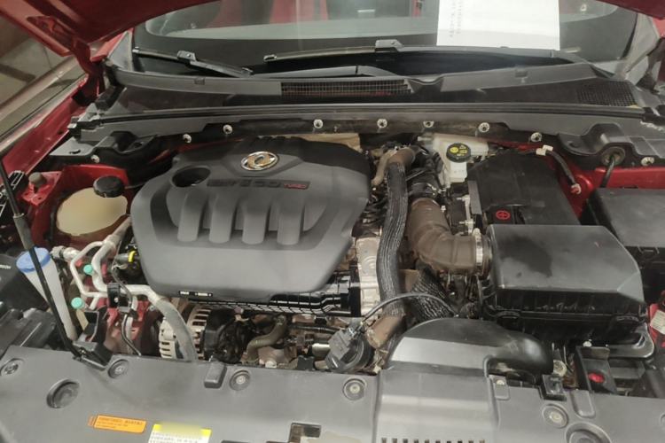 Used Dongfeng Aeolus Yixuan 2021 230T Automatic Zuiying Knight Edition Engine Bay