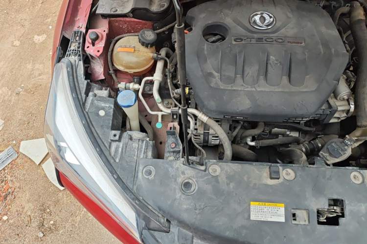 Used Dongfeng Aeolus Yixuan 2021 230T Automatic Zuiying Knight Edition Engine Bay Right