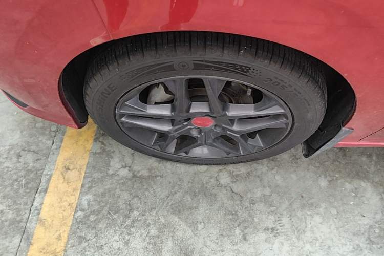 Used Dongfeng Aeolus Yixuan 2021 230T Automatic Zuiying Knight Edition Exterior 4