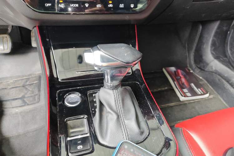 Used Dongfeng Aeolus Yixuan 2021 230T Automatic Zuiying Knight Edition Gear Lever