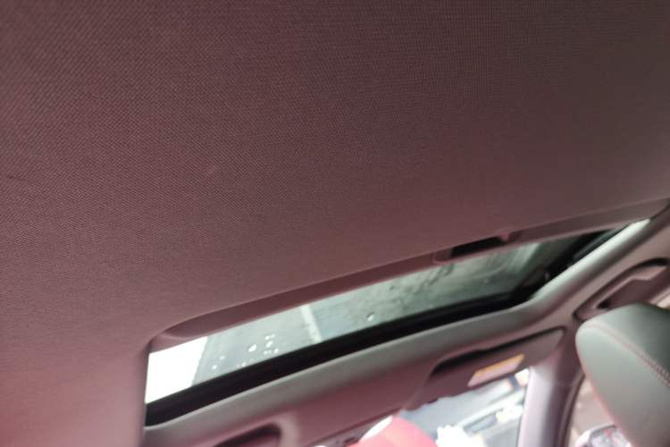 Used Dongfeng Aeolus Yixuan 2021 230T Automatic Zuiying Knight Edition Headliner
