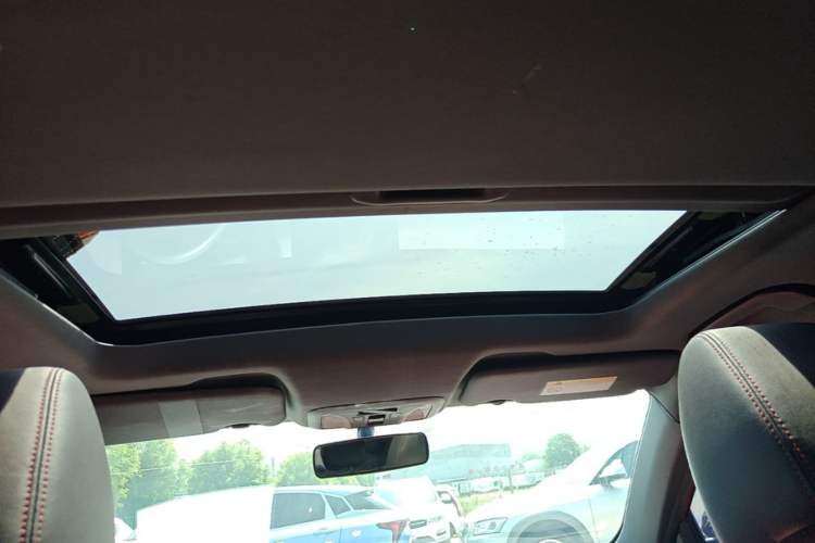 Used Dongfeng Aeolus Yixuan 2021 230T Automatic Zuiying Knight Edition Headliner