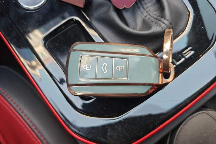 Used Dongfeng Aeolus Yixuan 2021 230T Automatic Zuiying Knight Edition Interior 1