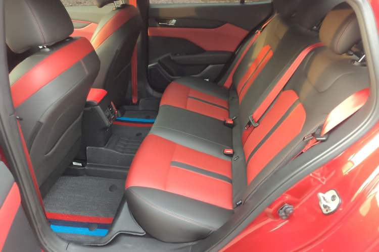 Used Dongfeng Aeolus Yixuan 2021 230T Automatic Zuiying Knight Edition Interior 2