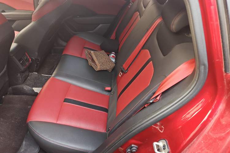 Used Dongfeng Aeolus Yixuan 2021 230T Automatic Zuiying Knight Edition Interior 4