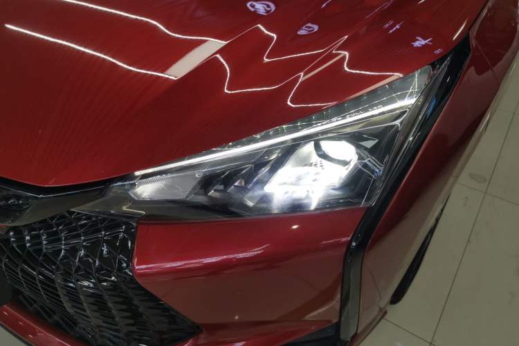 Used Dongfeng Aeolus Yixuan 2021 230T Automatic Hunter Edition Left Front Headlight