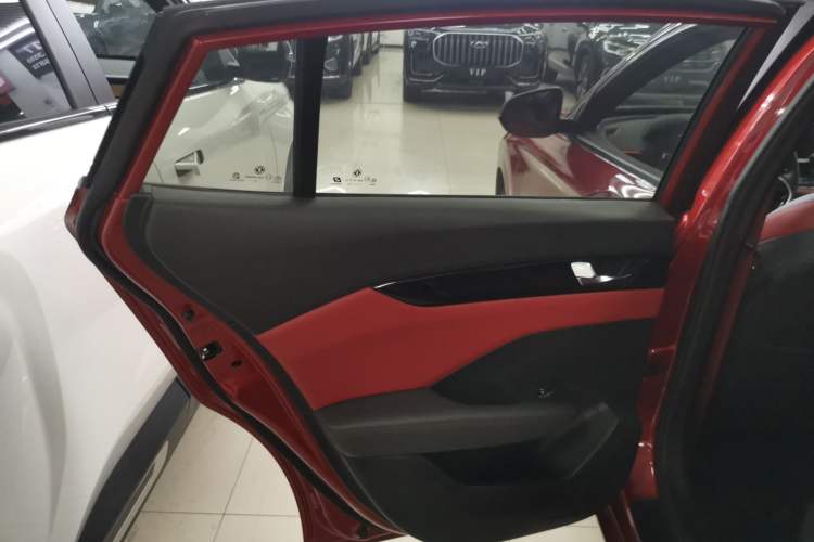 Used Dongfeng Aeolus Yixuan 2021 230T Automatic Hunter Edition Left Rear Door Interior