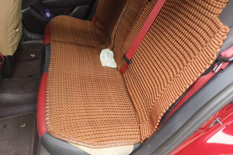 Used Dongfeng Aeolus Yixuan 2021 230T Automatic ZuiFeng Edition Left Rear Seat