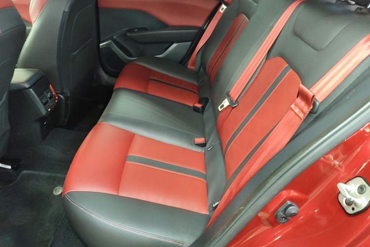 Used Dongfeng Aeolus Yixuan 2021 230T Automatic Hunter Edition Left Rear Seat