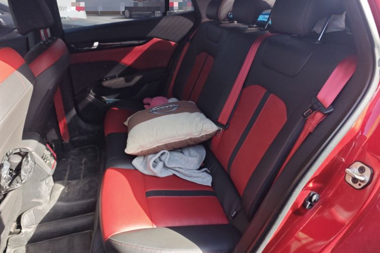 Used Dongfeng Aeolus Yixuan 2021 230T Automatic Hunter Edition Left Rear Seat