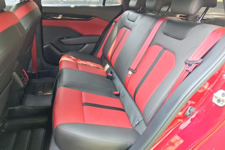 Used Dongfeng Aeolus Yixuan 2021 230T Automatic Zuiying Knight Edition Left Rear Seat