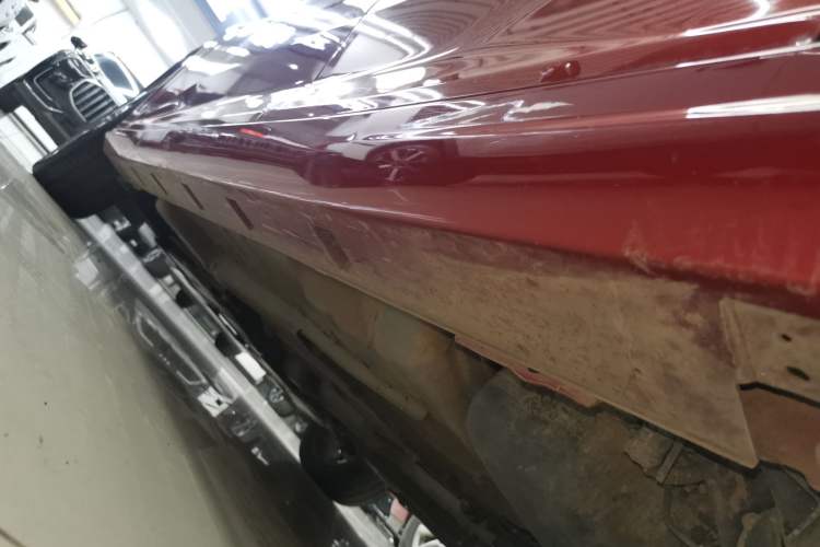 Used Dongfeng Aeolus Yixuan 2021 230T Automatic Hunter Edition Left Side Sill
