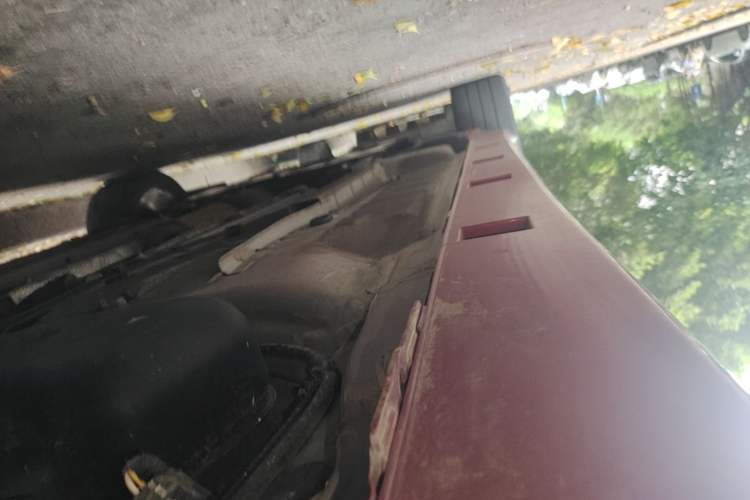 Used Dongfeng Aeolus Yixuan 2021 230T Automatic Zuiying Knight Edition Left Side Sill