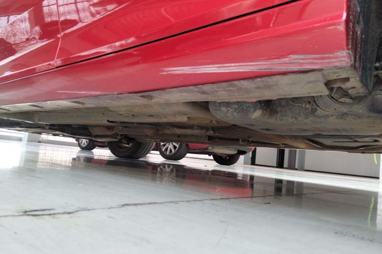 Used Dongfeng Aeolus Yixuan 2021 230T Automatic Hunter Edition Left Side Sill