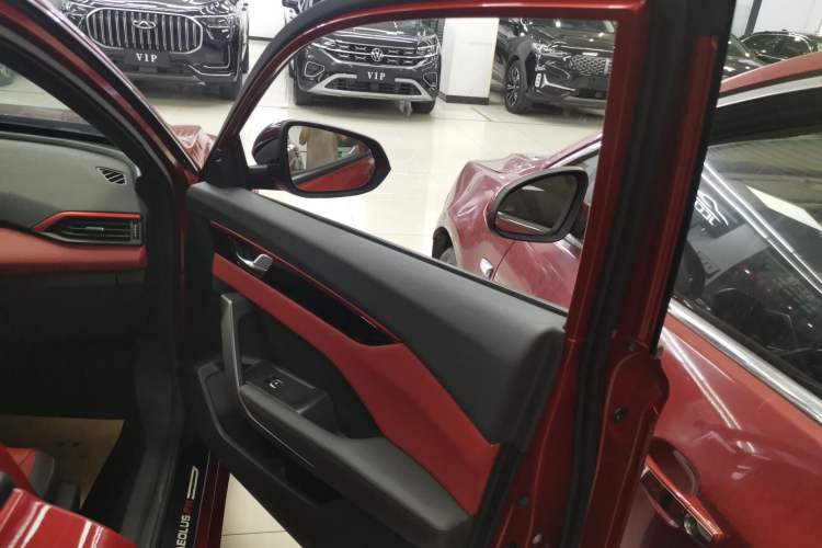 Used Dongfeng Aeolus Yixuan 2021 230T Automatic Hunter Edition Right Front Door Interior