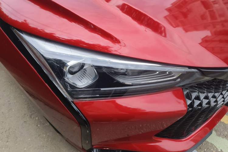 Used Dongfeng Aeolus Yixuan 2021 230T Automatic ZuiFeng Edition Right Front Headlight