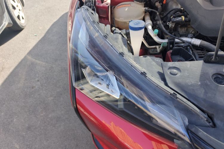Used Dongfeng Aeolus Yixuan 2021 230T Automatic Hunter Edition Right Front Headlight