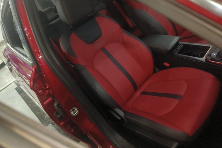 Used Dongfeng Aeolus Yixuan 2021 230T Automatic Zuiying Knight Edition Right Front Seat