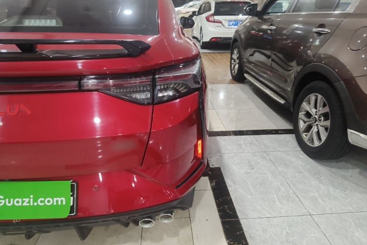 Used Dongfeng Aeolus Yixuan 2021 230T Automatic Zuiying Knight Edition Right Rear Taillight