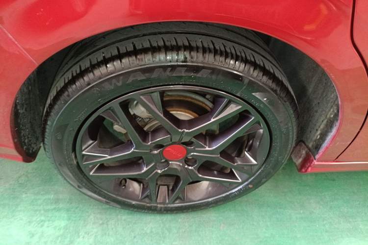 Used Dongfeng Aeolus Yixuan 2021 230T Automatic Zuiying Knight Edition Right Rear Wheel Hub