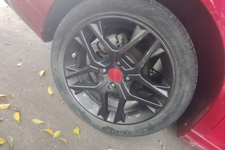 Used Dongfeng Aeolus Yixuan 2021 230T Automatic Zuiying Knight Edition Right Rear Wheel Hub