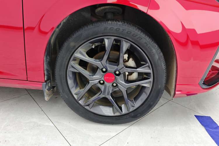 Used Dongfeng Aeolus Yixuan 2021 230T Automatic Zuiying Knight Edition Right Rear Wheel Hub