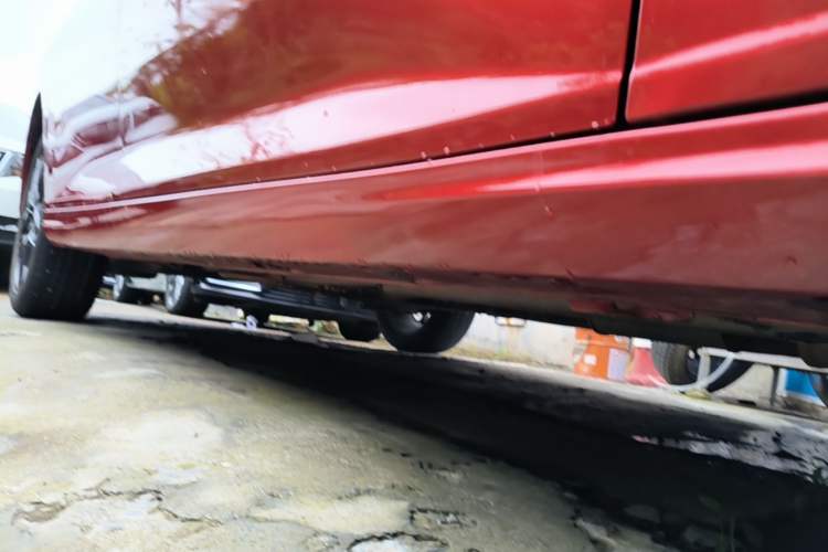 Used Dongfeng Aeolus Yixuan 2021 230T Automatic Zuiying Knight Edition Right Side Sill