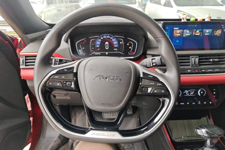 Used Dongfeng Aeolus Yixuan 2021 230T Automatic Zuiying Knight Edition Steering Wheel