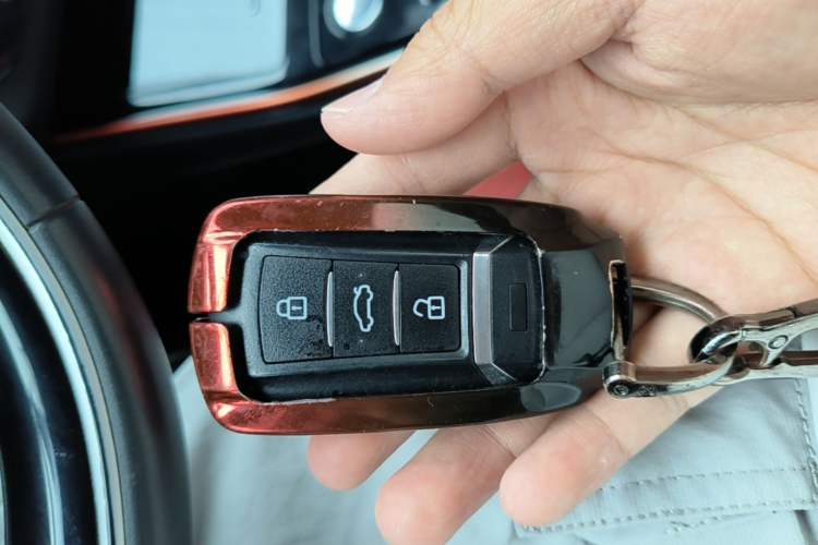 Used Dongfeng Aeolus Yixuan 2021 230T Automatic Zuiying Knight Edition Vehicle Key