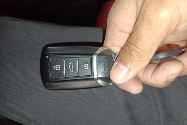 Used Dongfeng Aeolus Yixuan 2021 230T Automatic Zuiying Knight Edition Vehicle Key