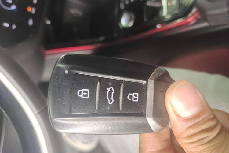 Used Dongfeng Aeolus Yixuan 2021 230T Automatic Zuiying Knight Edition Vehicle Key