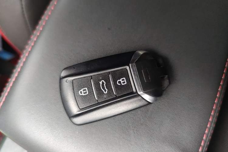 Used Dongfeng Aeolus Yixuan 2021 230T Automatic Zuiying Knight Edition Vehicle Key