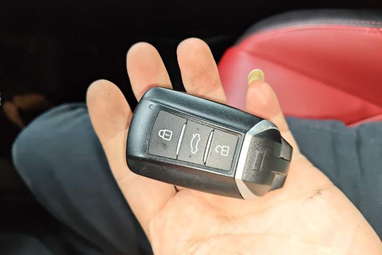 Used Dongfeng Aeolus Yixuan 2021 230T Automatic Zuiying Knight Edition Vehicle Key