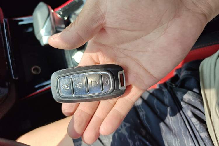 Used Dongfeng Aeolus Yixuan 2021 230T Automatic Zuiying Knight Edition Vehicle Key