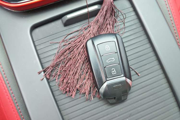 Used Dongfeng Aeolus Yixuan 2021 230T Automatic Zuiying Knight Edition Vehicle Key