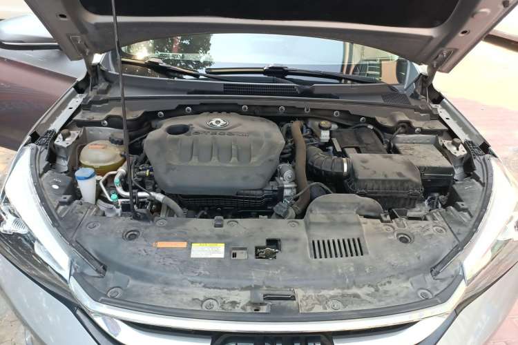 Used Dongfeng Aeolus Yixuan 2021 230T Automatic Glory Edition Engine Bay