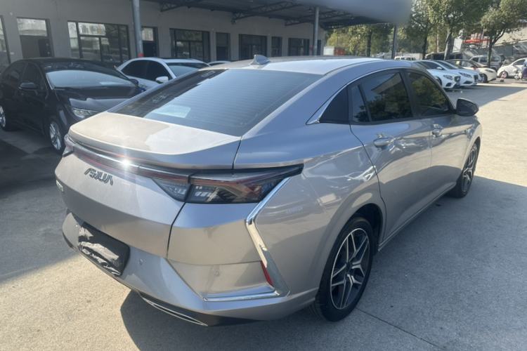 Used Dongfeng Aeolus Yixuan 2021 230T Automatic Dream-Chasing Edition Exterior 5