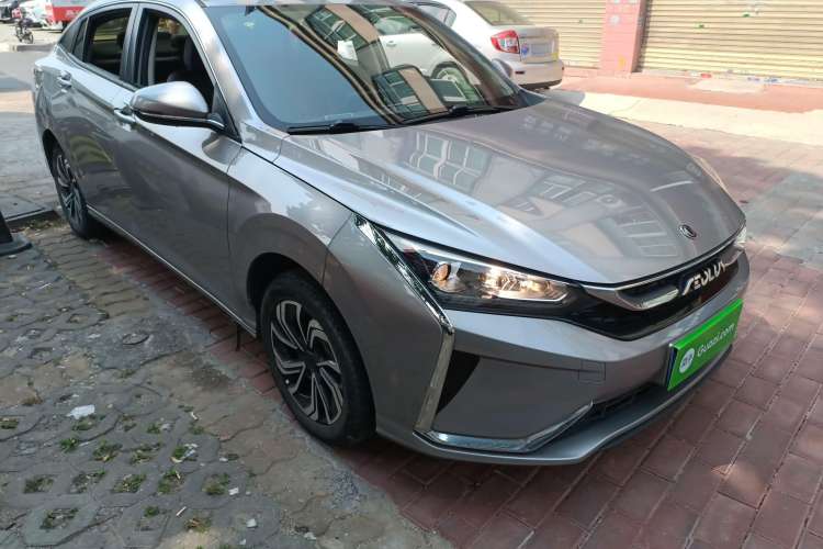 Used Dongfeng Aeolus Yixuan 2021 230T Automatic Glory Edition Front Right 45 Deg