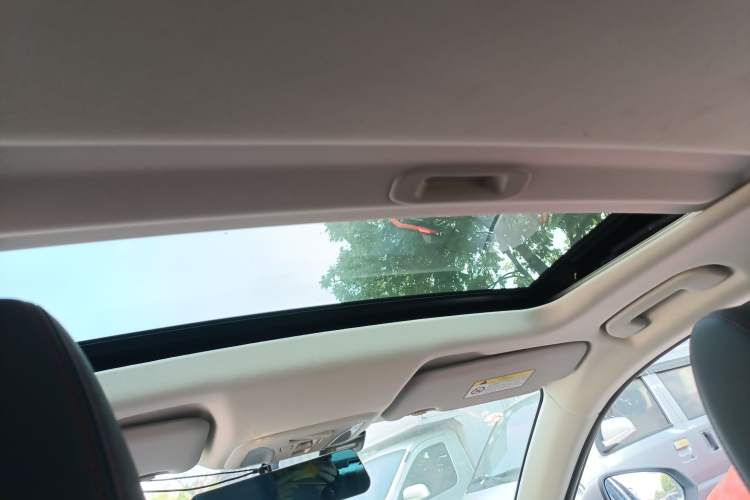 Used Dongfeng Aeolus Yixuan 2021 230T Automatic Glory Edition Headliner