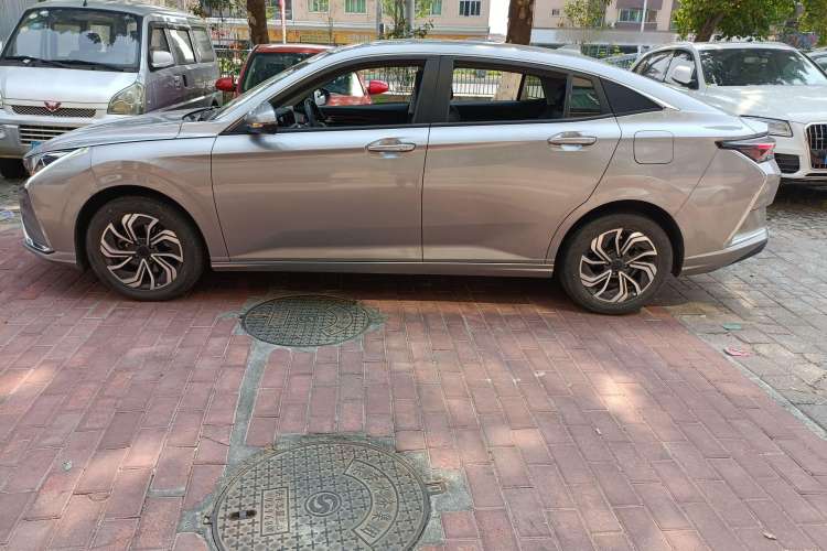 Used Dongfeng Aeolus Yixuan 2021 230T Automatic Glory Edition Left Side