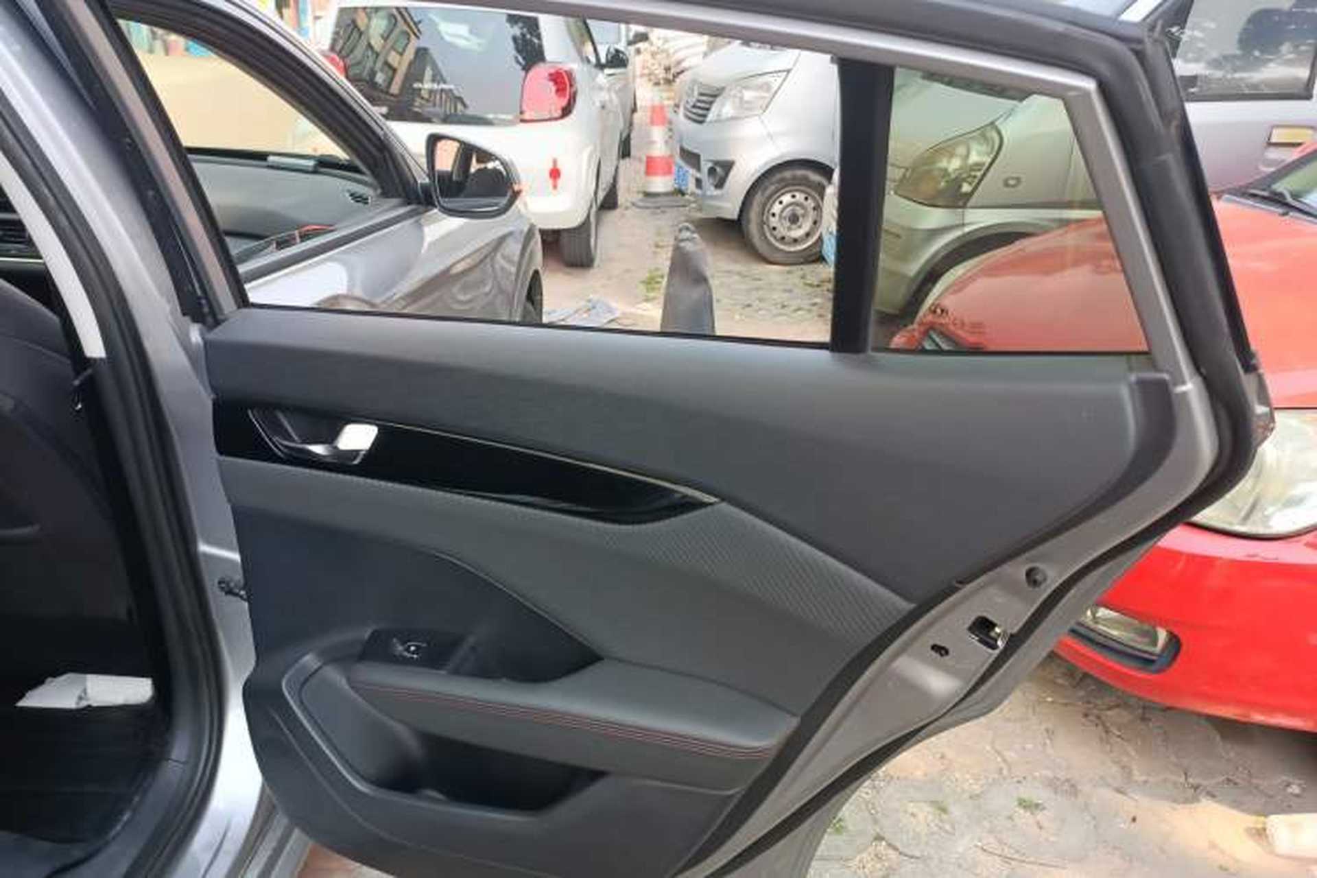 Used Dongfeng Aeolus Yixuan 2021 230T Automatic Glory Edition Right Rear Door Interior