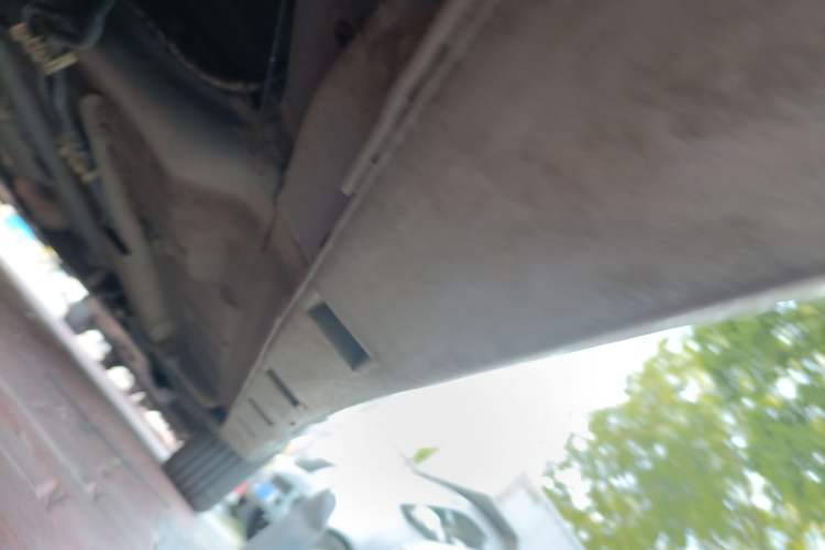 Used Dongfeng Aeolus Yixuan 2021 230T Automatic Glory Edition Right Side Sill