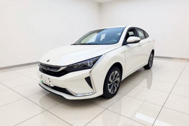 Używany Dongfeng Aeolus Yixuan 2021 230T Automatic Zuiqing Edition