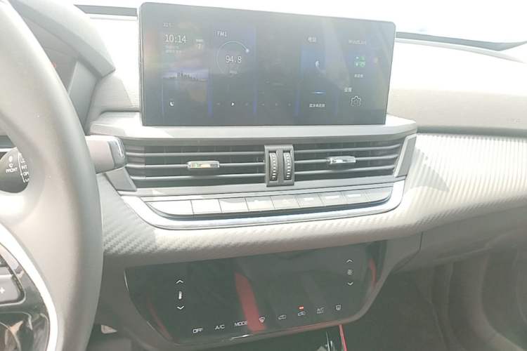 Used Dongfeng Aeolus Yixuan 2021 230T Automatic Zuiqing Edition Audio And AC Panel