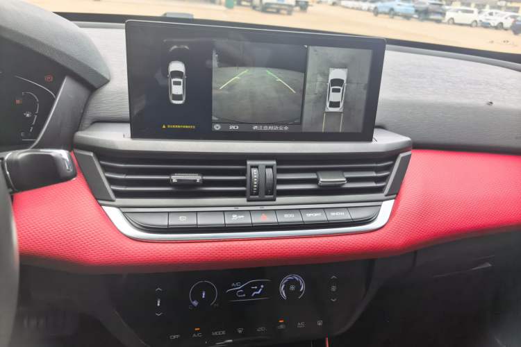 Used Dongfeng Aeolus Yixuan 2021 230T Automatic Zuiying Knight Edition Audio And AC Panel