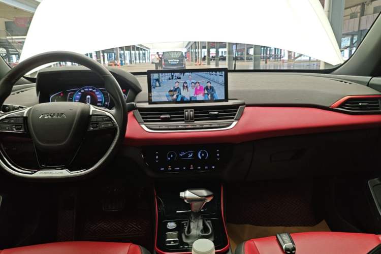 Used Dongfeng Aeolus Yixuan 2021 230T Automatic Hunter Edition Audio And AC Panel
