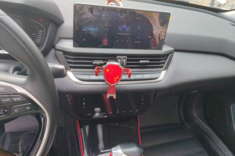 Used Dongfeng Aeolus Yixuan 2021 230T Automatic Zuiqing Edition Audio And AC Panel