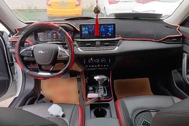 Used Dongfeng Aeolus Yixuan 2021 230T Automatic Zuiqing Edition Center Console