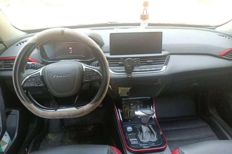 Used Dongfeng Aeolus Yixuan 2021 230T Automatic Zuiqing Edition Center Console